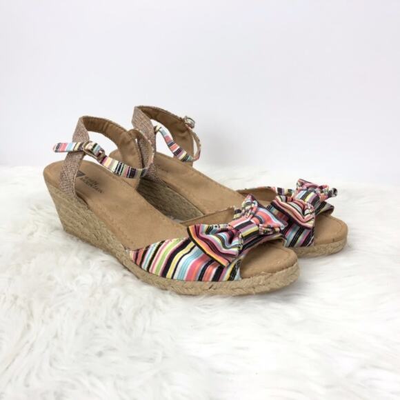 2/$30 White Mountain 9 M Womens Colorful Striped Bow Espadrille Wedges Sandals - Picture 1 of 9